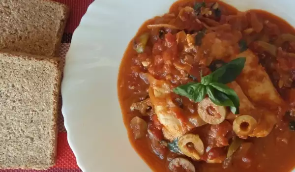 Chicken Breasts with Tomato Sauce and Green Olives